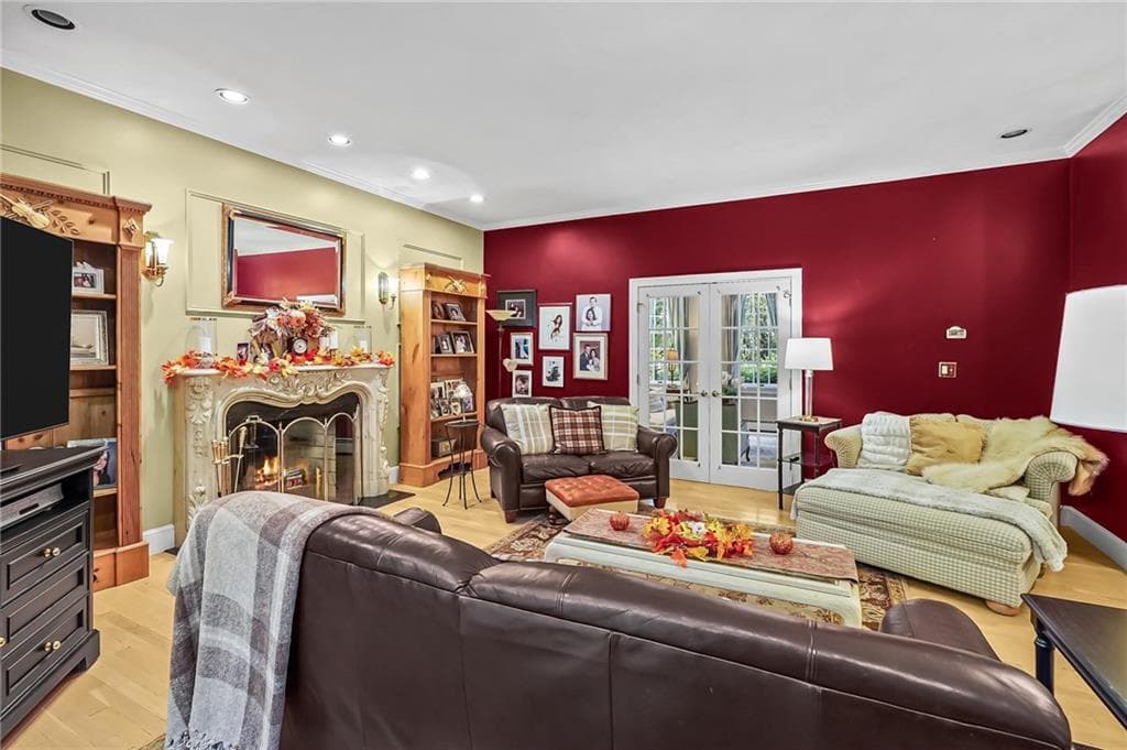 Single Family Residence at 415 Trimtown Road, Scituate, photo 11 of 49