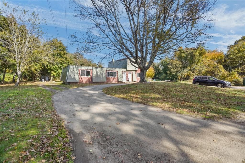 Multi Family at 691 Dry Bridge Road, North Kingstown, photo 13 of 13