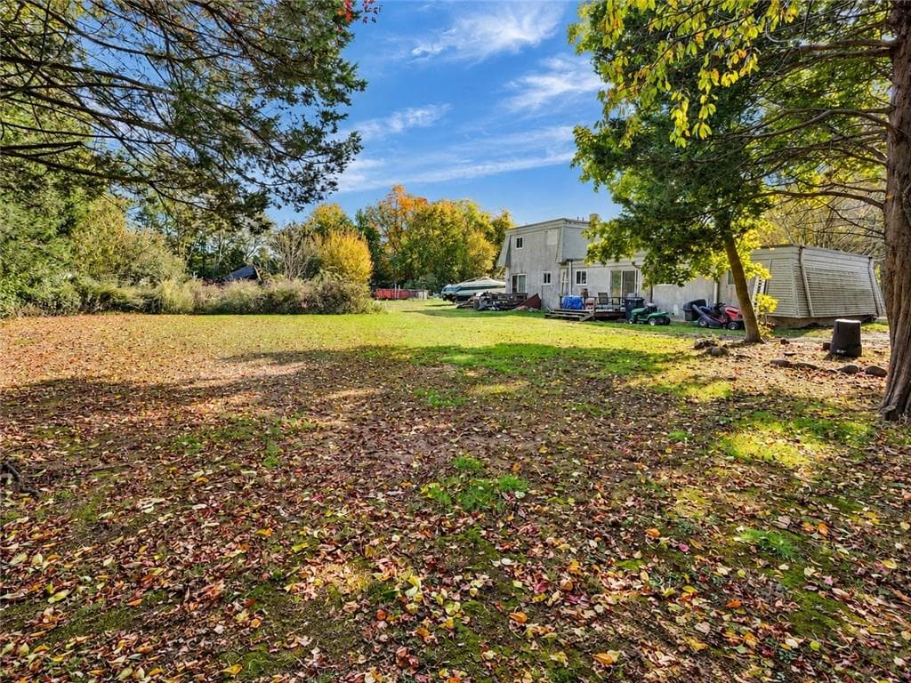 Multi Family at 691 Dry Bridge Road, North Kingstown, photo 5 of 13