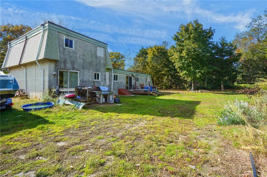 Multi Family at 691 Dry Bridge Road, North Kingstown, photo 9 of 13