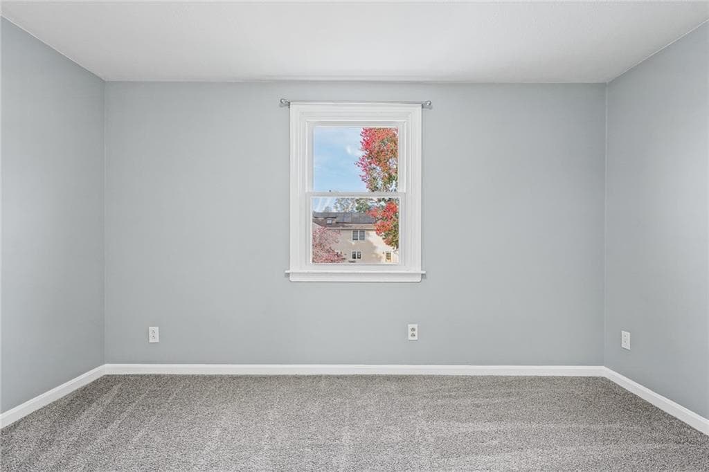 Single Family Residence at 379 Dover Avenue, East Providence, photo 36 of 46