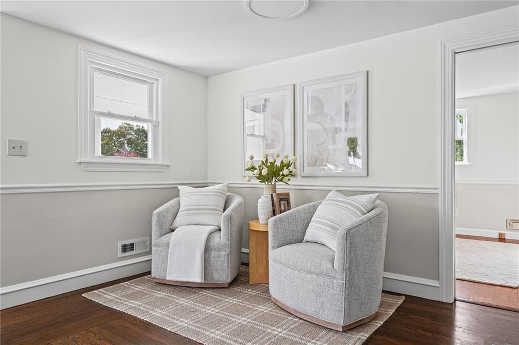 Single Family Residence at 379 Dover Avenue, East Providence, photo 10 of 46