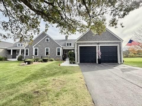 Condominium at 94 Storm King Drive, Portsmouth, photo 2 of 14