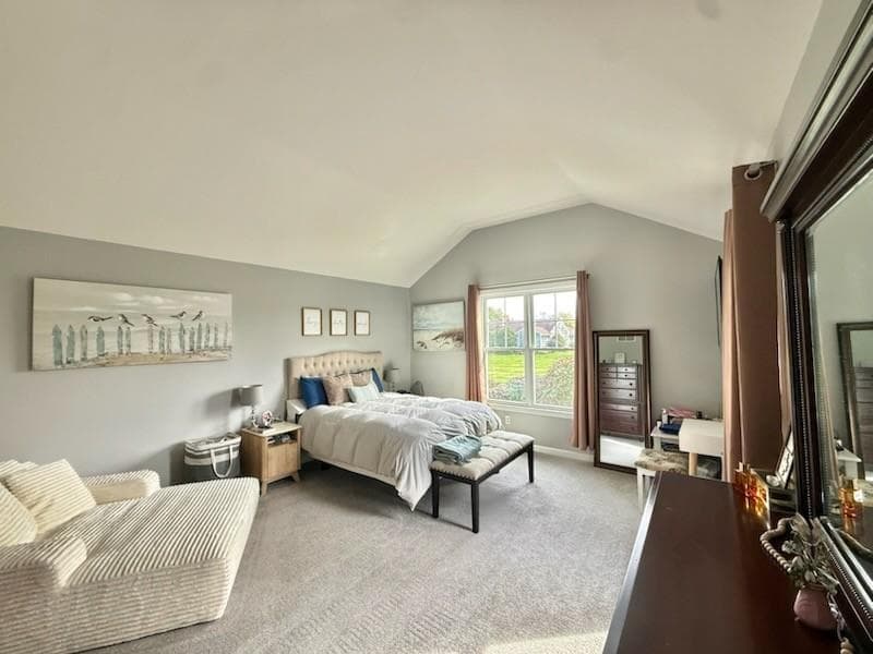 Condominium at 94 Storm King Drive, Portsmouth, photo 10 of 14