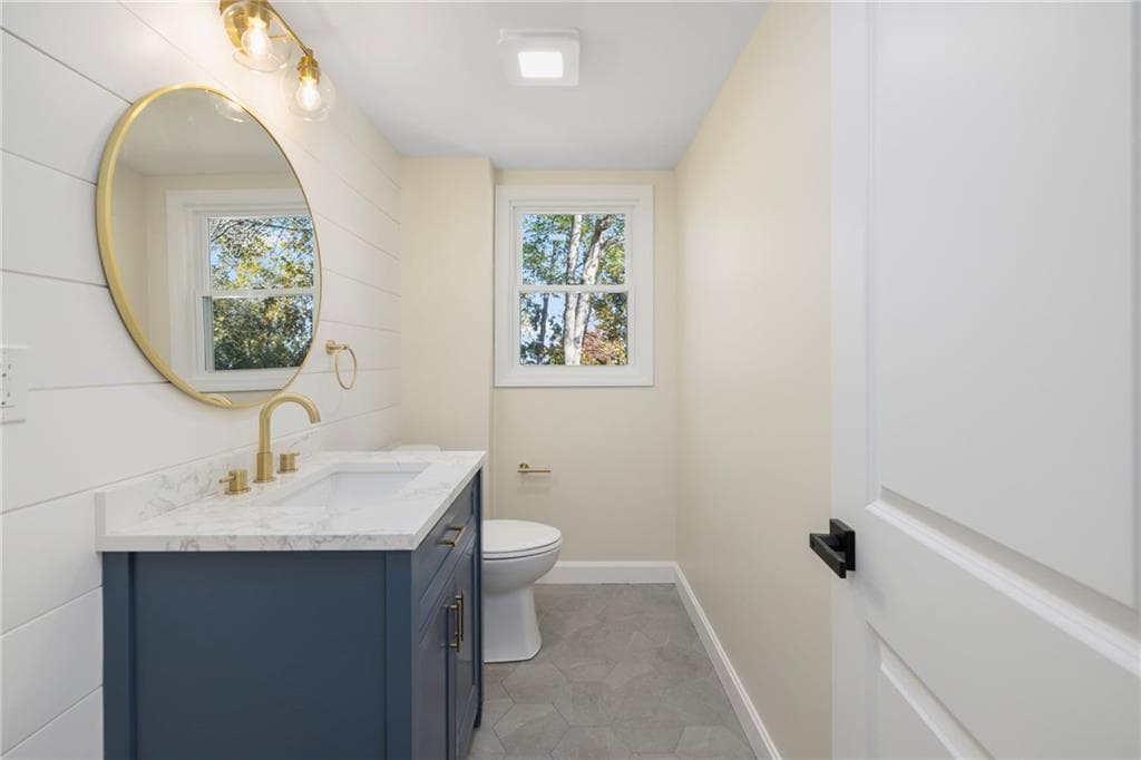 Single Family Residence at 16 Triton Drive, North Kingstown, photo 18 of 47