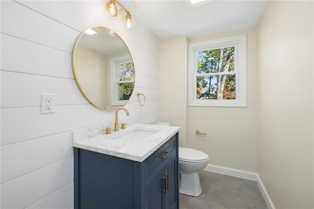 Single Family Residence at 16 Triton Drive, North Kingstown, photo 19 of 47