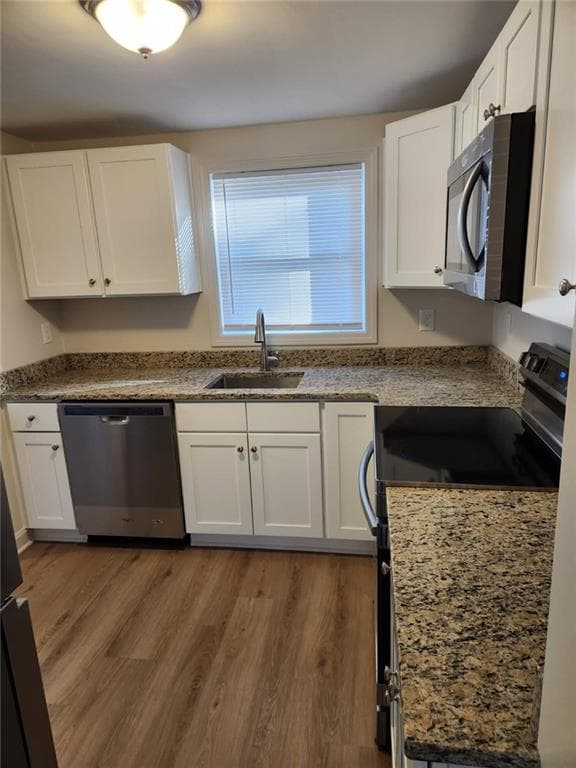 Single Family Residence at 198 Gainesville Drive, Warwick, photo 9 of 18
