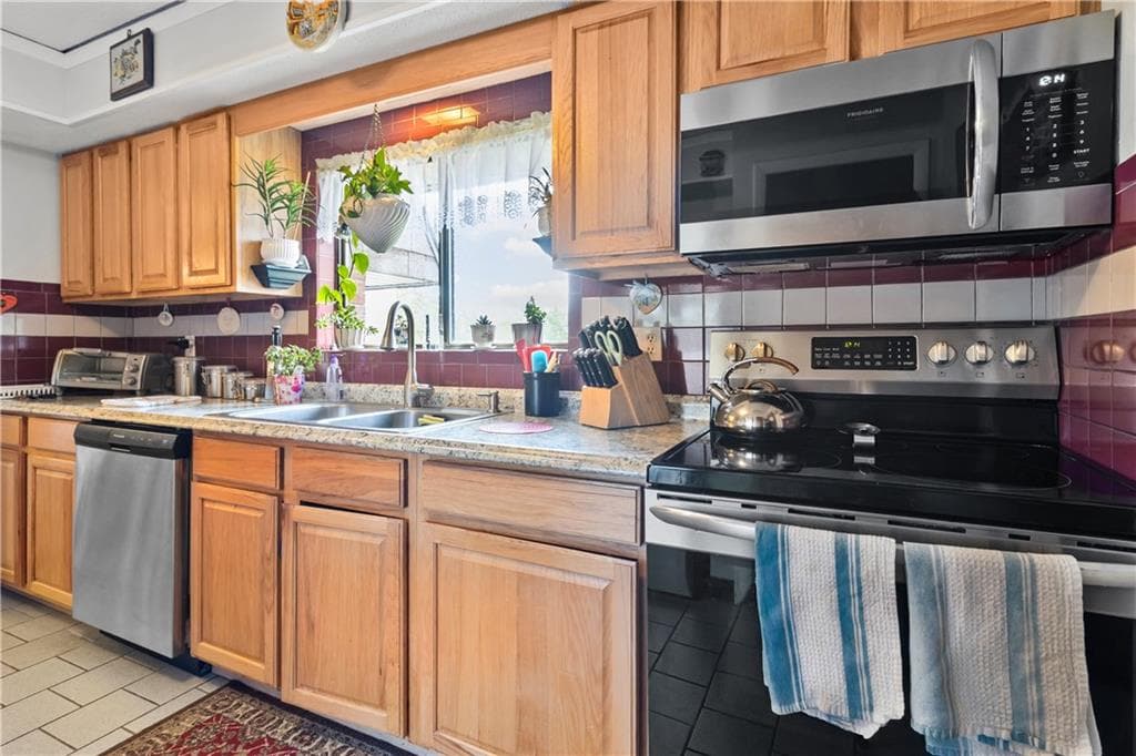 Condominium at 510 Child Street UNIT 105B, Warren, photo 5 of 28