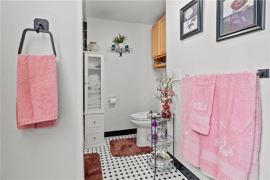 Condominium at 510 Child Street UNIT 105B, Warren, photo 24 of 28