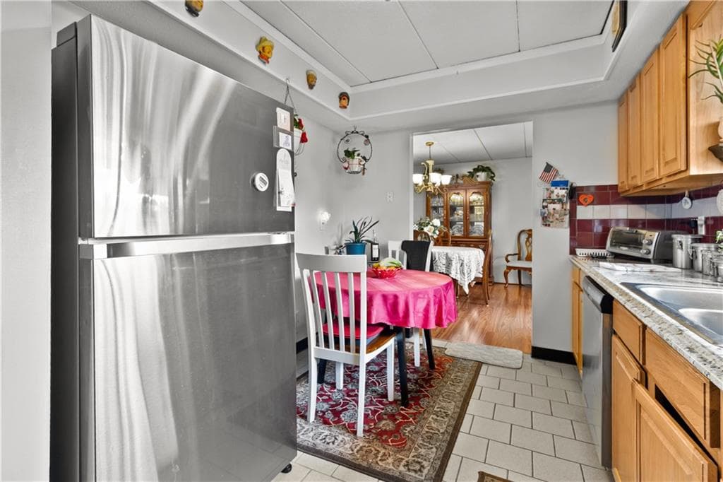Condominium at 510 Child Street UNIT 105B, Warren, photo 8 of 28