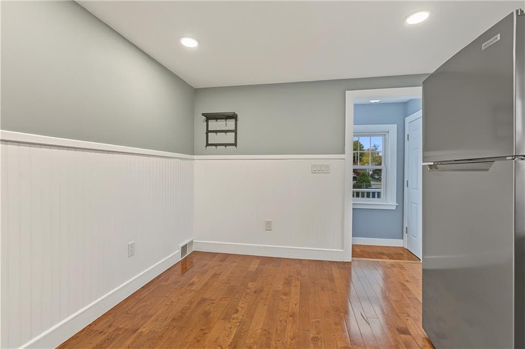 Single Family Residence at 51 Graham Avenue, Warwick, photo 14 of 19