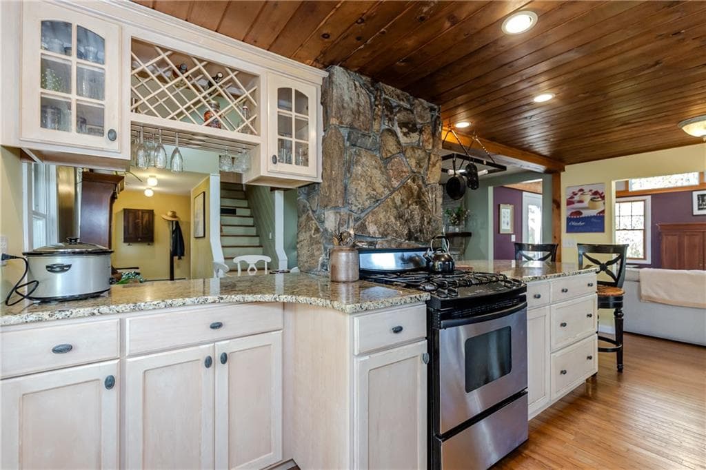 Single Family Residence at 50 Wellstown Road, Hopkinton, photo 12 of 49