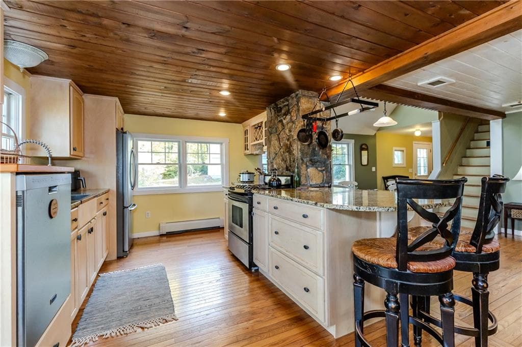 Single Family Residence at 50 Wellstown Road, Hopkinton, photo 11 of 49
