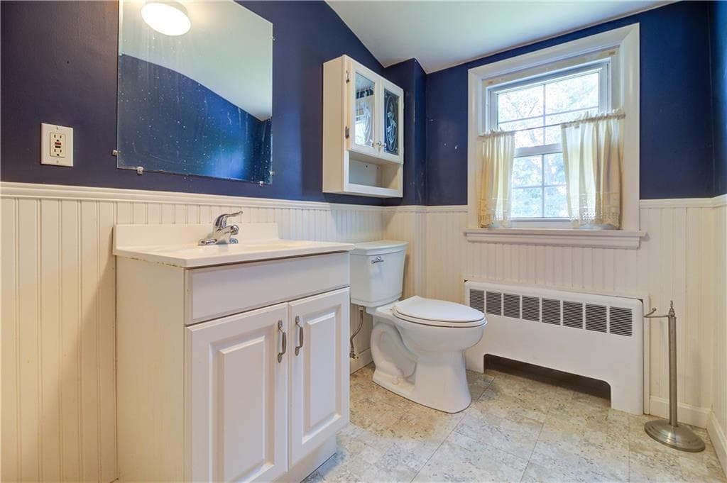 Single Family Residence at 73 lindy Avenue, East Providence, photo 22 of 39
