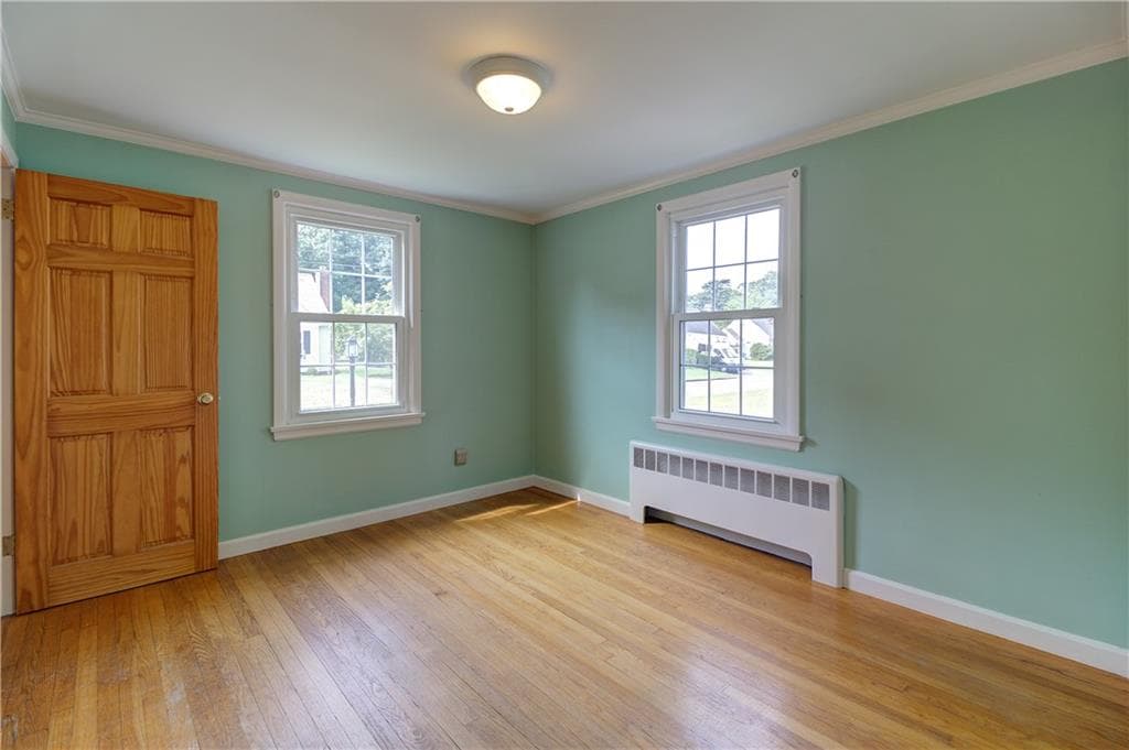 Single Family Residence at 73 lindy Avenue, East Providence, photo 10 of 39