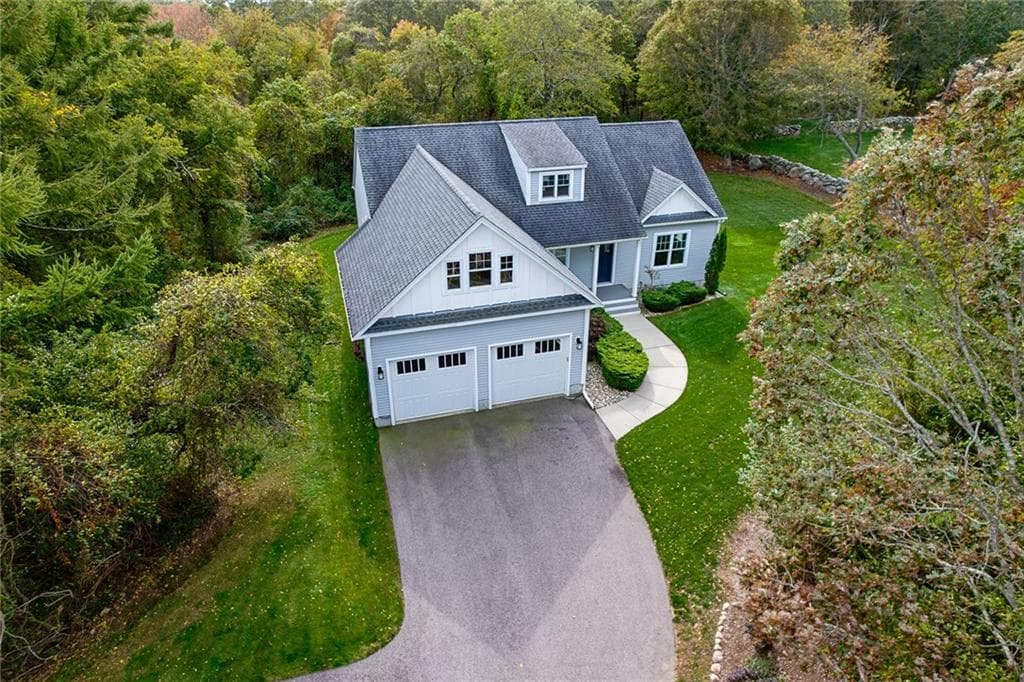 2242 Post Road