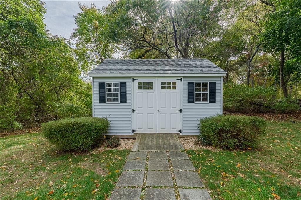 Single Family Residence at 2242 Post Road, South Kingstown, photo 25 of 33
