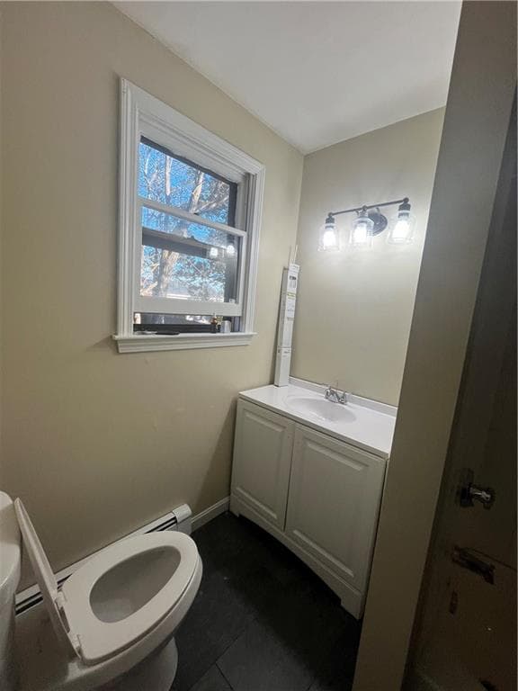 Single Family Residence at 39 Sachem Road, East Providence, photo 15 of 17