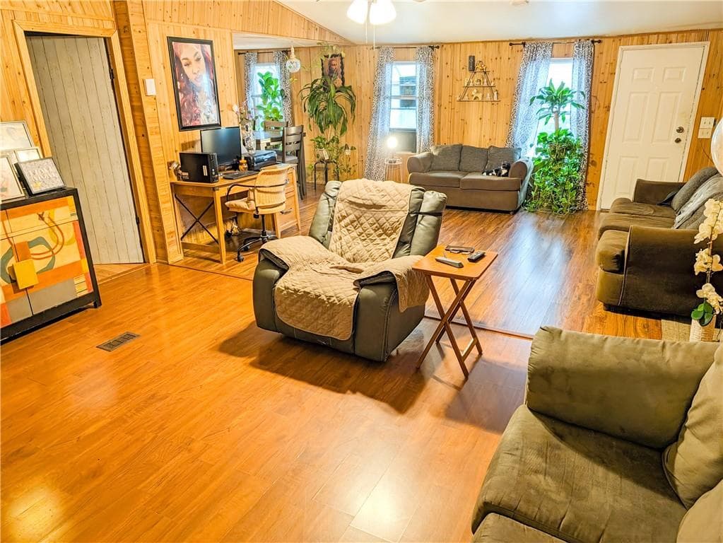 Single Family Residence at 24 Stephanie Drive, Pawtucket, photo 5 of 19
