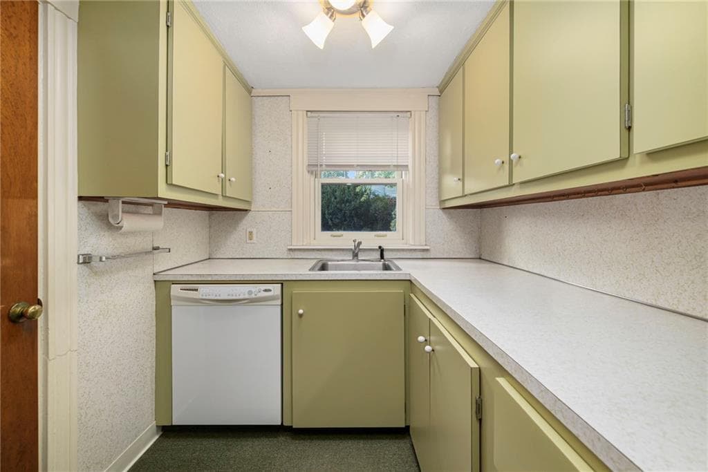 Single Family Residence at 93 Overhill Road, Providence, photo 23 of 41