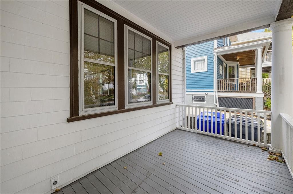 Single Family Residence at 93 Overhill Road, Providence, photo 9 of 41