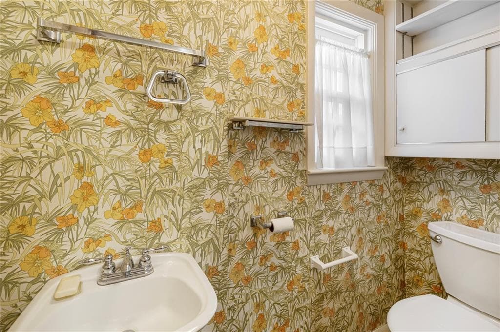 Single Family Residence at 93 Overhill Road, Providence, photo 24 of 41