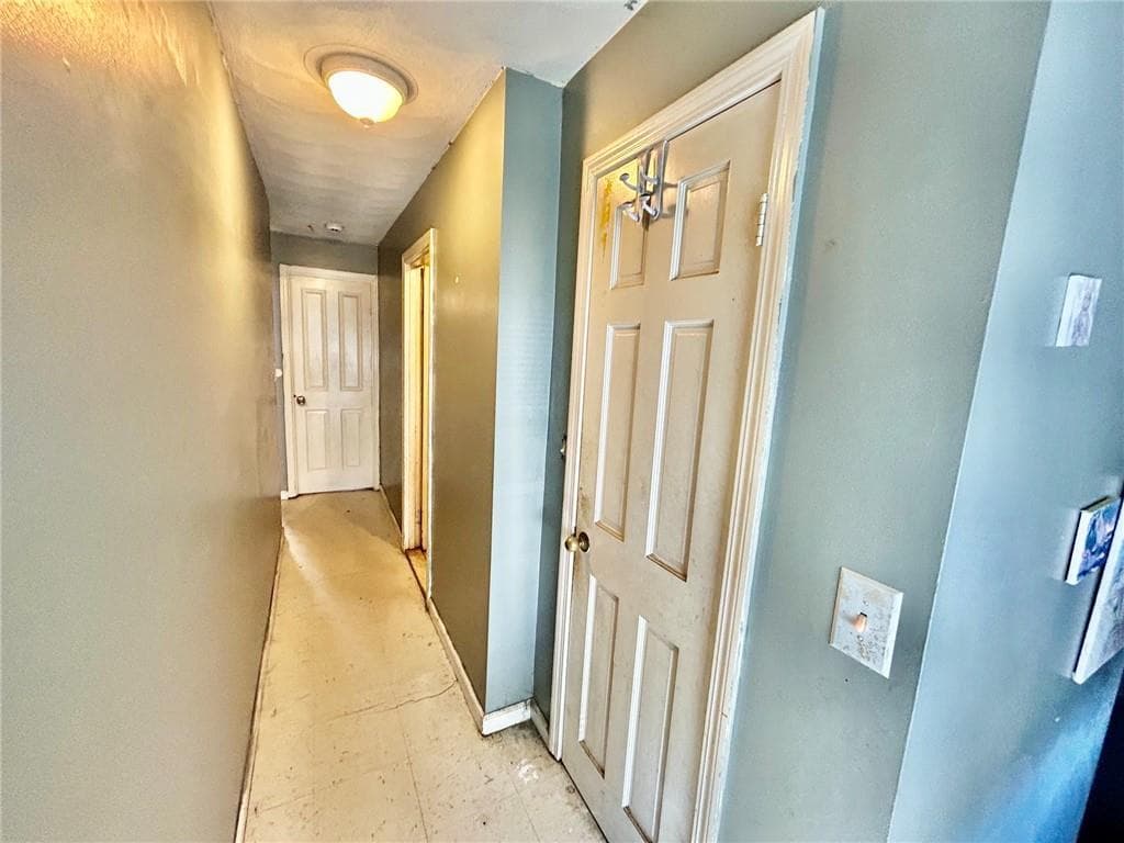Single Family Residence at 142 Houston Street, Providence, photo 16 of 25