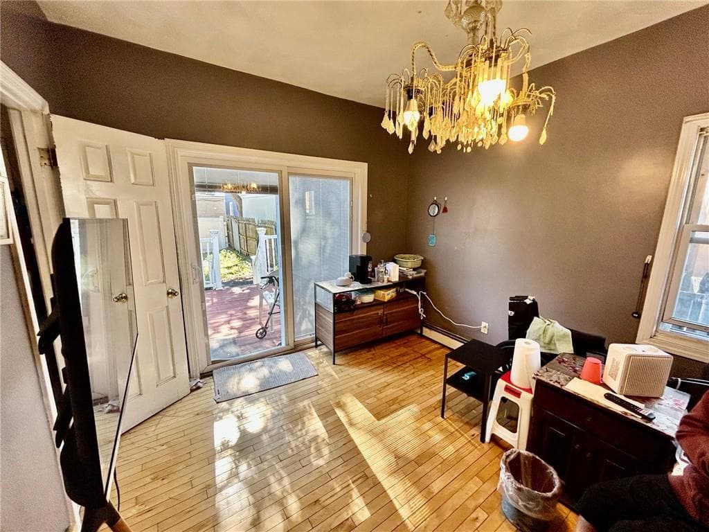 Single Family Residence at 142 Houston Street, Providence, photo 10 of 25
