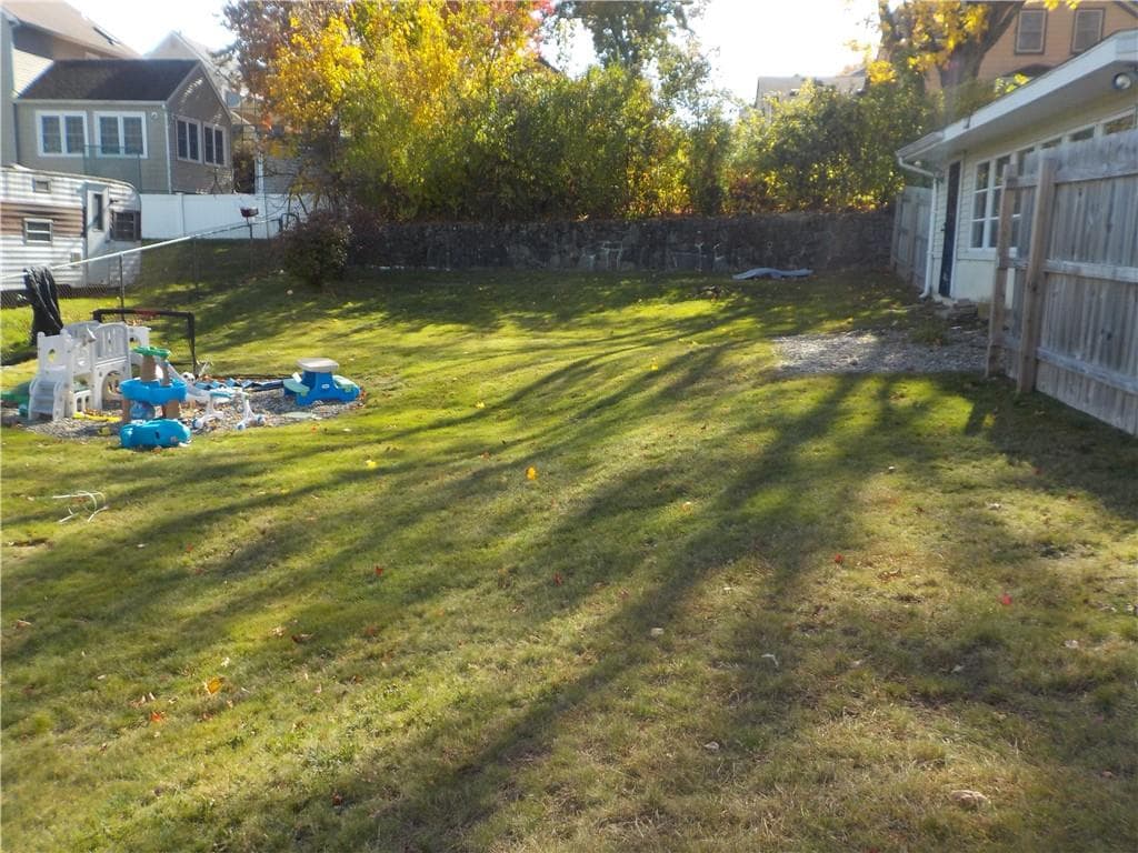 Single Family Residence at 122 Fairfield Avenue, Woonsocket, photo 17 of 20