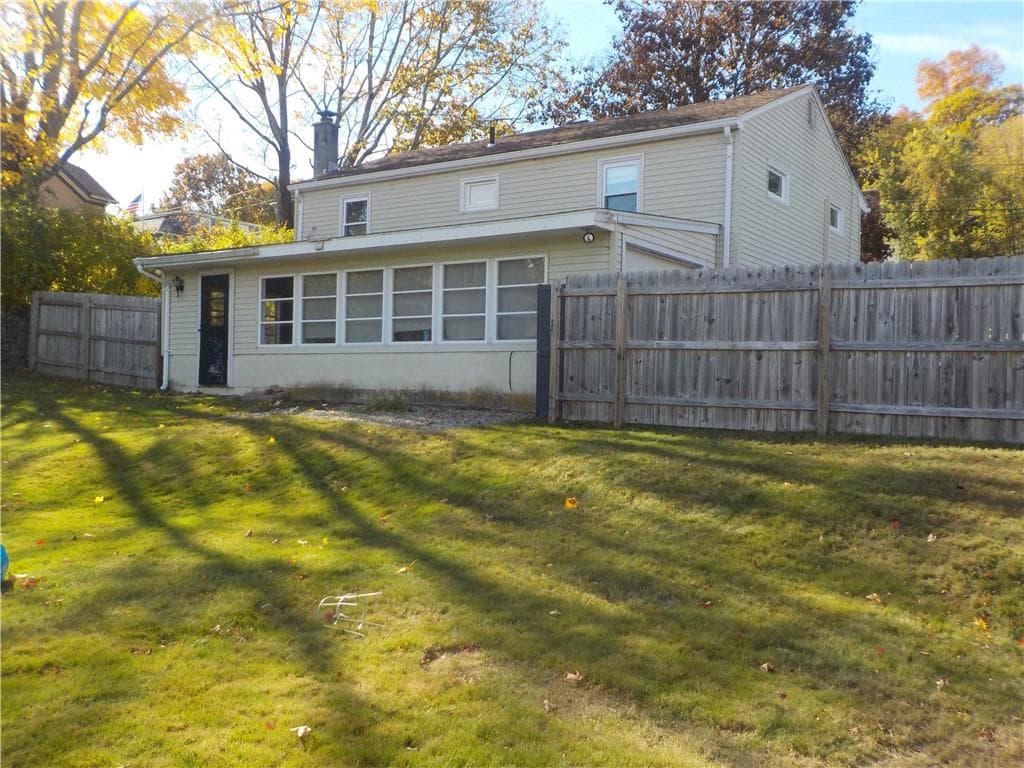 Single Family Residence at 122 Fairfield Avenue, Woonsocket, photo 19 of 20
