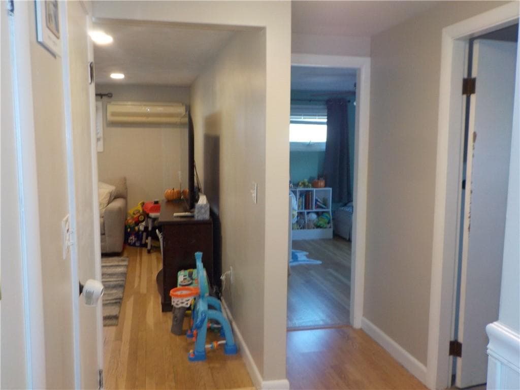 Single Family Residence at 122 Fairfield Avenue, Woonsocket, photo 8 of 20