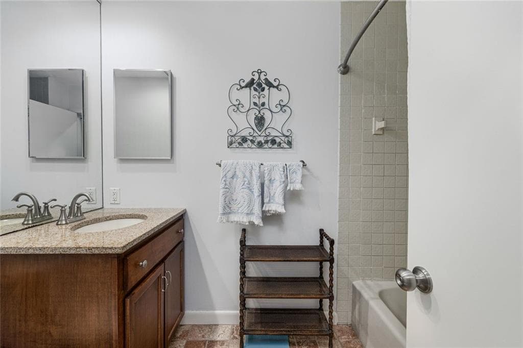 Condominium at 22 Bagy Wrinkle Cove, Warren, photo 32 of 41