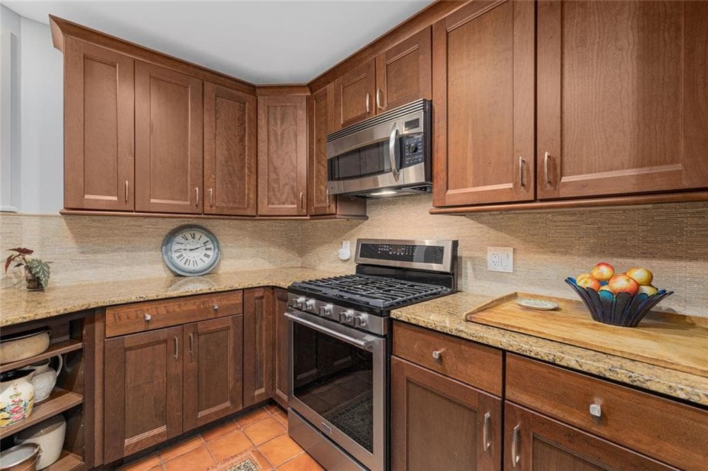 Condominium at 22 Bagy Wrinkle Cove, Warren, photo 10 of 41