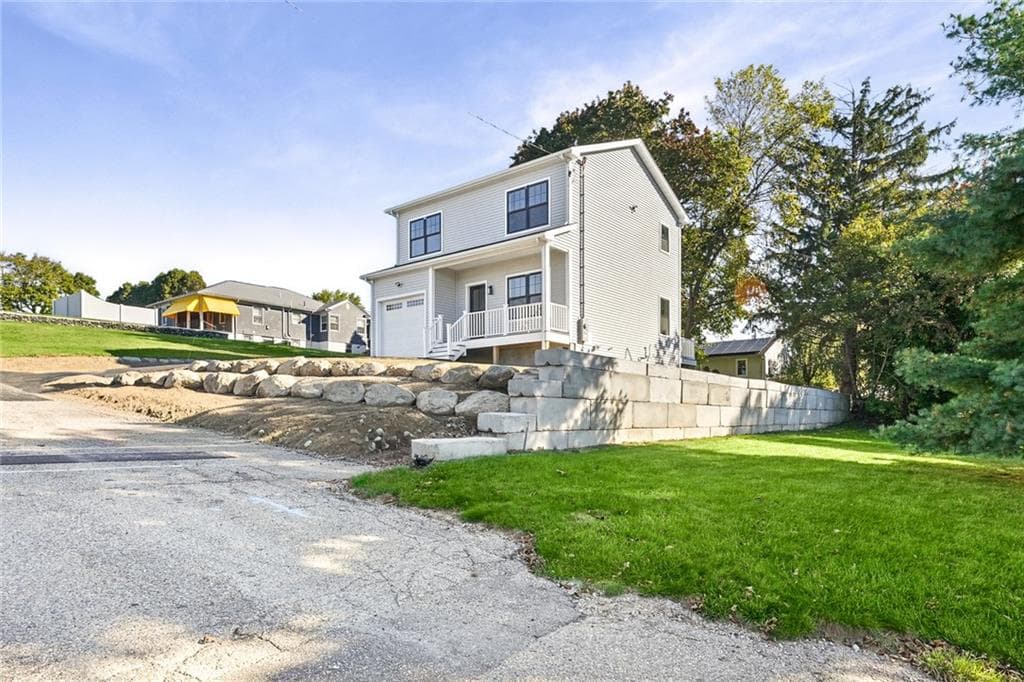 Single Family Residence at 24 Brentwood Drive, Johnston, photo 43 of 44