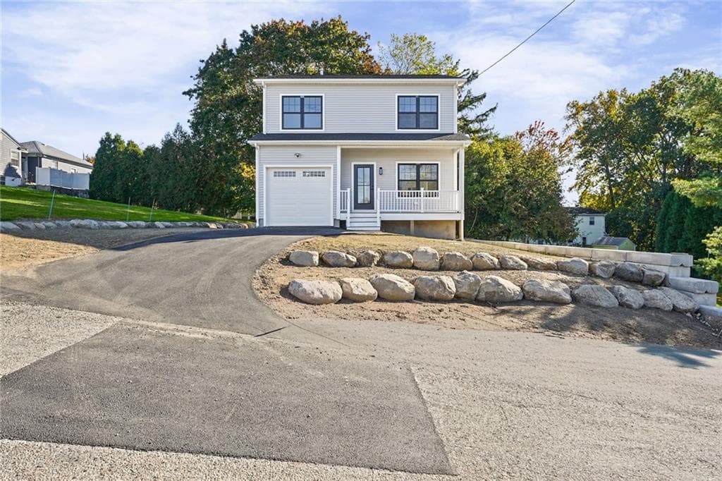 Single Family Residence at 24 Brentwood Drive, Johnston, photo 41 of 44