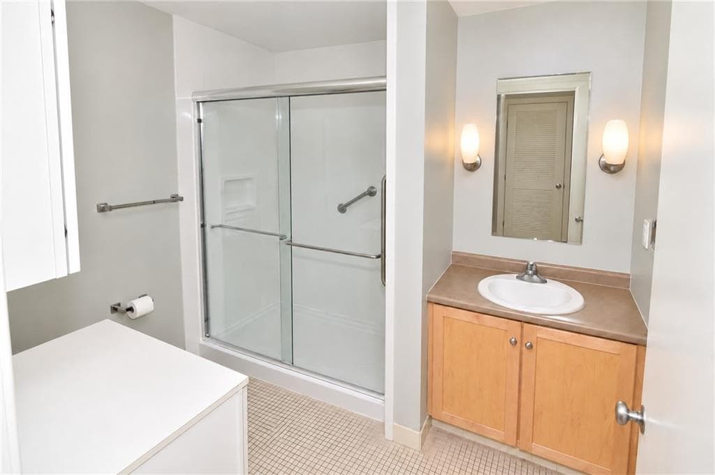 Condominium at 190 Clarke Road UNIT 101, Narragansett, photo 20 of 31
