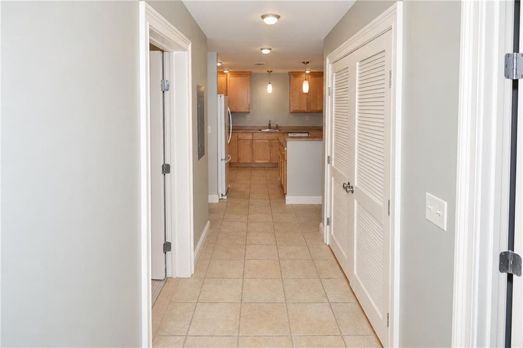 Condominium at 190 Clarke Road UNIT 101, Narragansett, photo 11 of 31