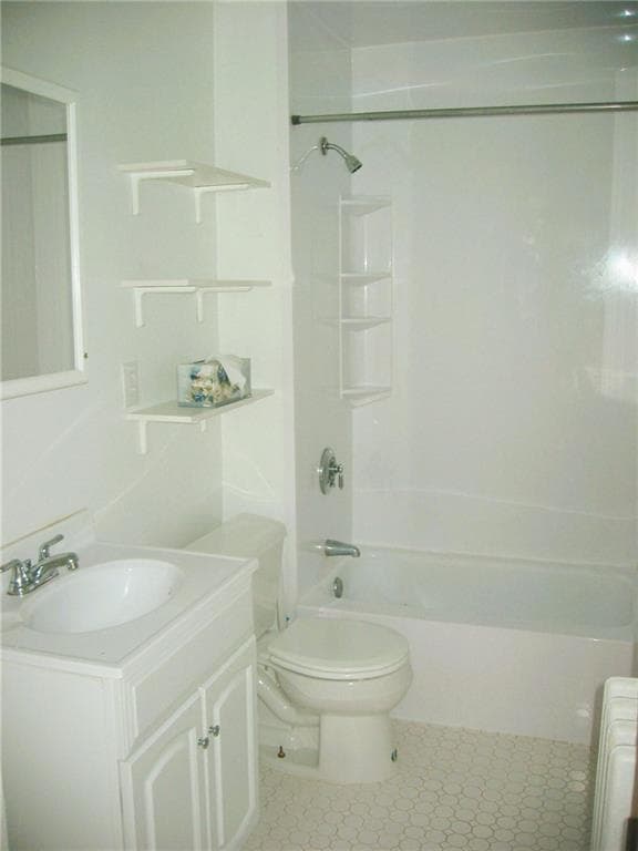 Multi Family at 75 Doyle Avenue, Providence, photo 17 of 20