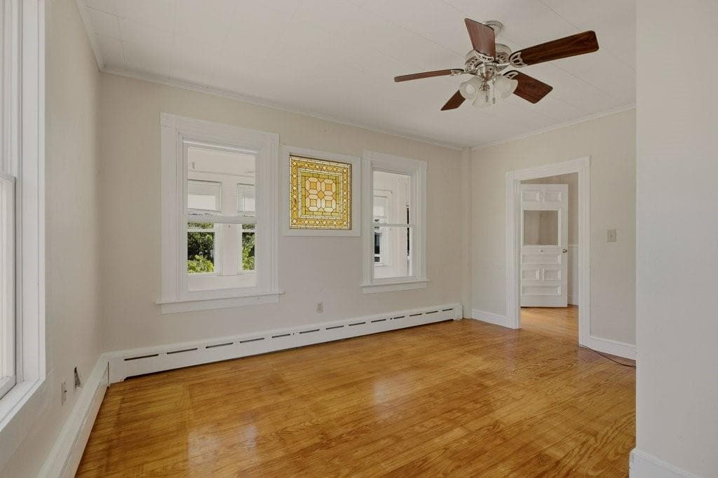Single Family Residence at 28 Merton Road, Newport, photo 12 of 50