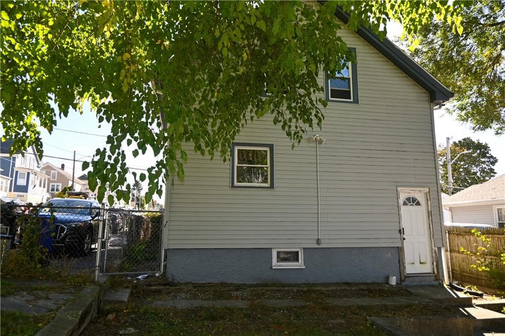 Single Family Residence at 44 What Cheer Avenue, Providence, photo 26 of 29