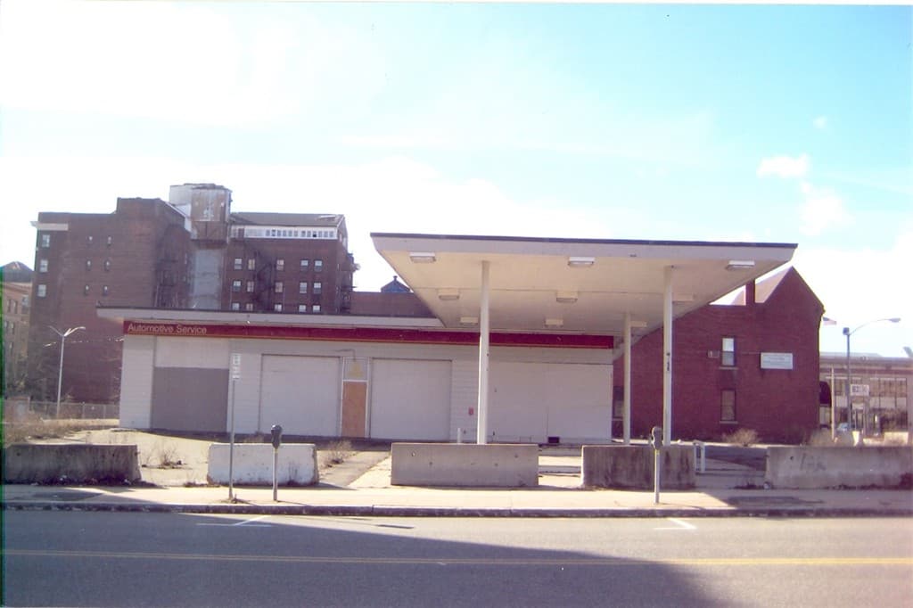 630 Dwight Street, Holyoke MA 01040 photo 3