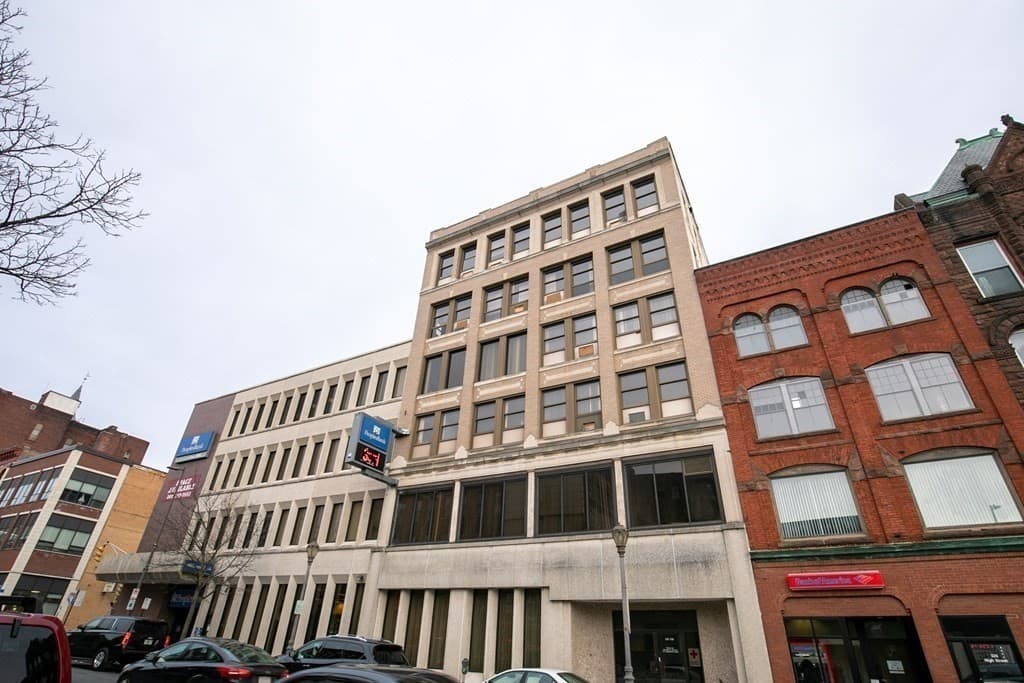 302-322 High St, Holyoke MA 01040