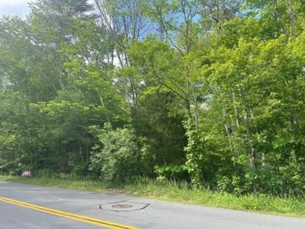 Residential at 218 Old Center Street, Middleboro MA 02346, photo 2 of 7