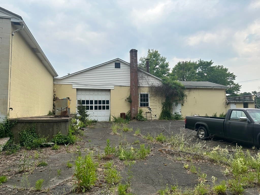 Commercial Sale at 214 Feeding Hills Rd, Southwick MA 01077, photo 11 of 18