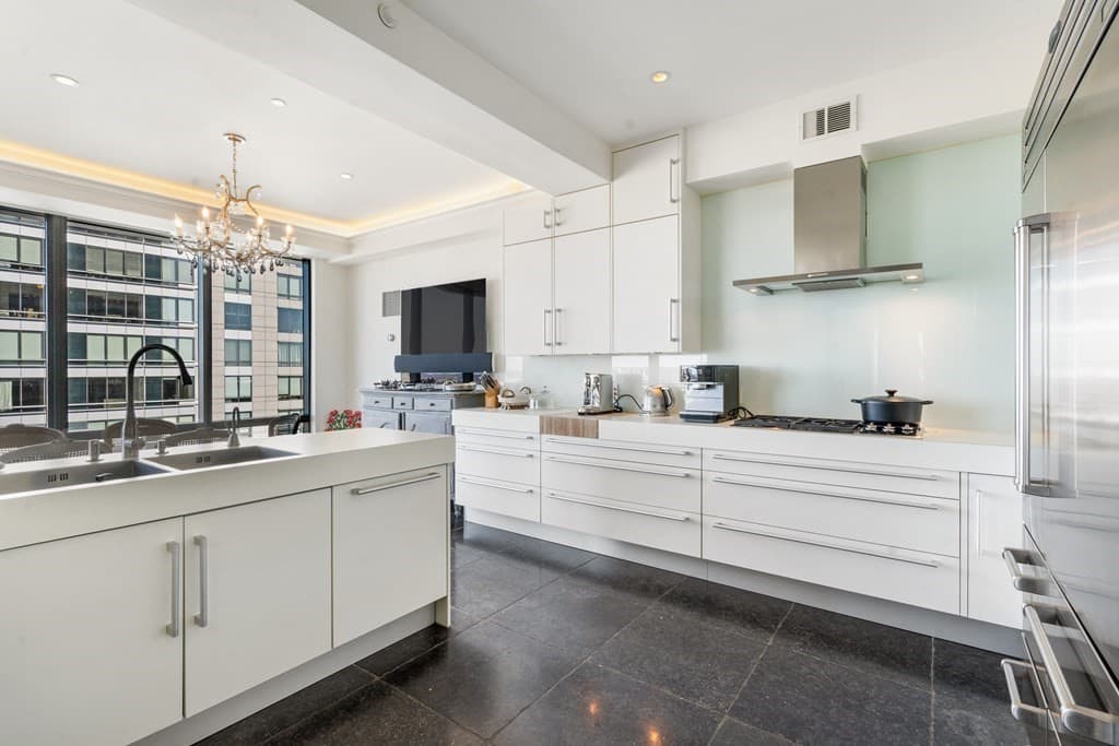 Condominium at 2 Avery Street, Boston MA 02111, photo 6 of 35