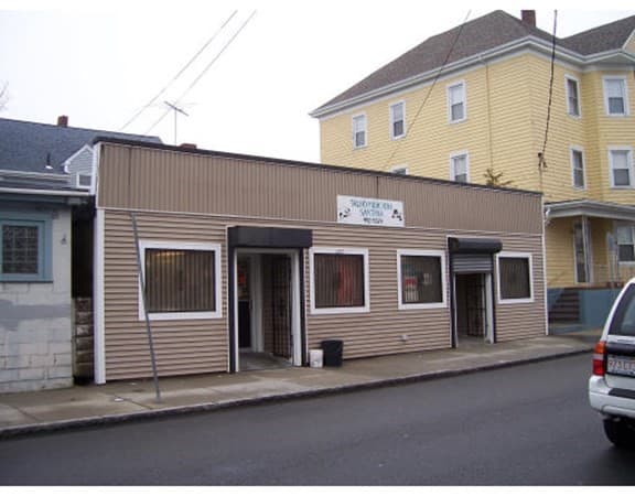 131-133 Hemlock St, New Bedford MA 02740
