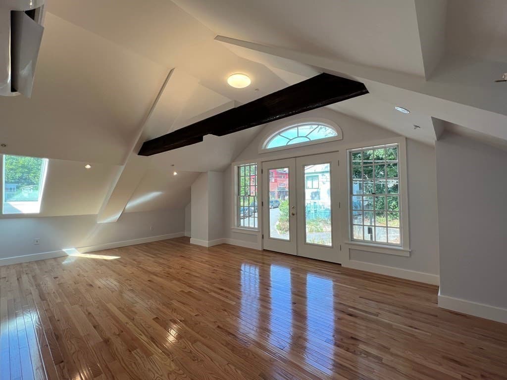 Condominium at 10 Deerfield Ave # 2, Shelburne MA 01370, Shelburne, photo 3 of 25