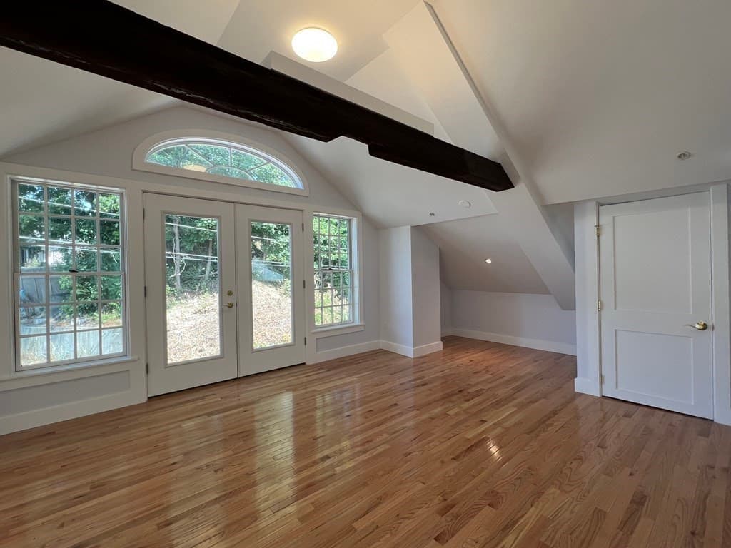 10 Deerfield Ave # 2, Shelburne MA 01370