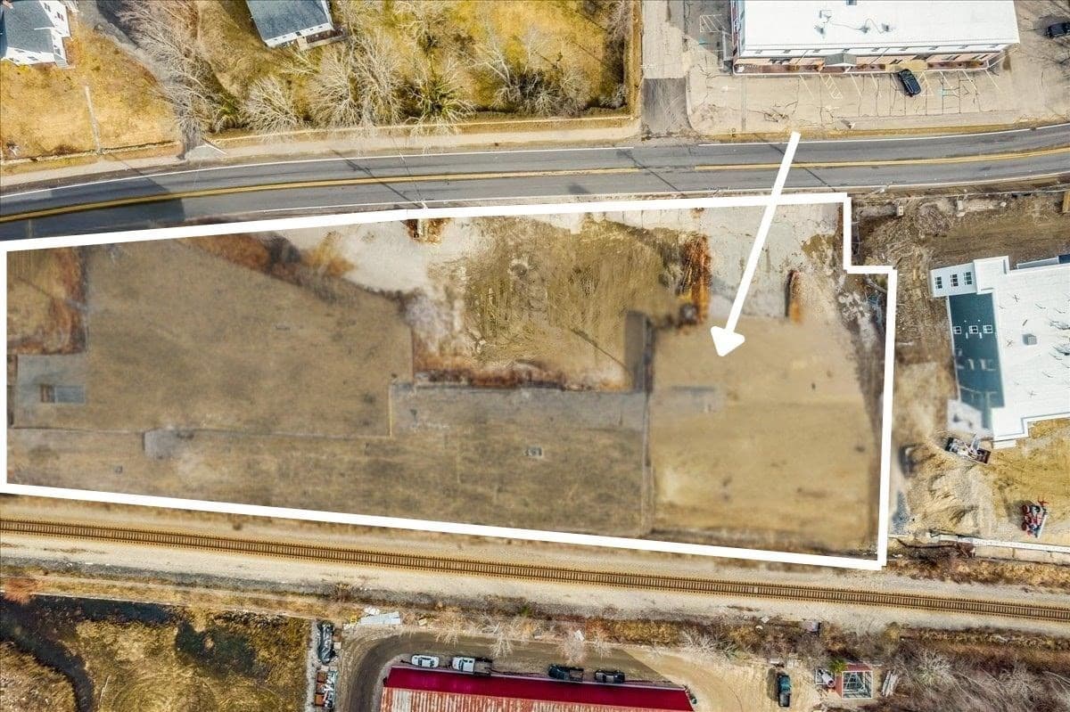1011-1057 Main St, Hanson MA 02341