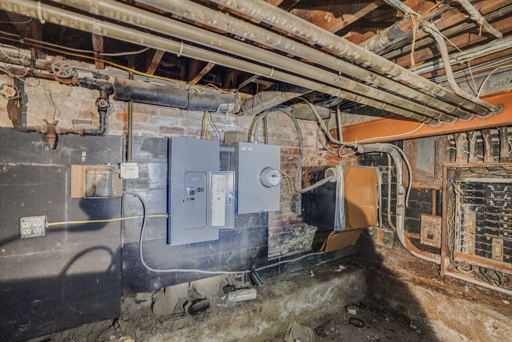 567-573 Dwight St, Holyoke MA 01040 photo 18